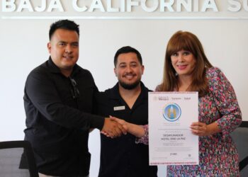 Impulsa SETUE certificación de empresas turísticas para elevar la calidad y competitividad del sector en BCS