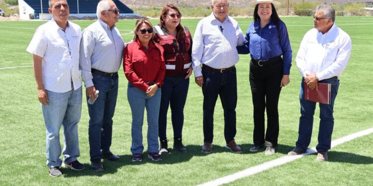 Avanza rehabilitación del campo de fútbol en San Ignacio en beneficio de sus habitantes: VMCC