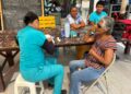 La Playa Centro Comunitario realiza brigada “Vida Sana” con servicios médicos gratuitos en la comunidad