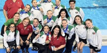 ¡Rutina Perfecta! Equipo de Natación Artística Medalla de Plata en Copa del Mundo de España
