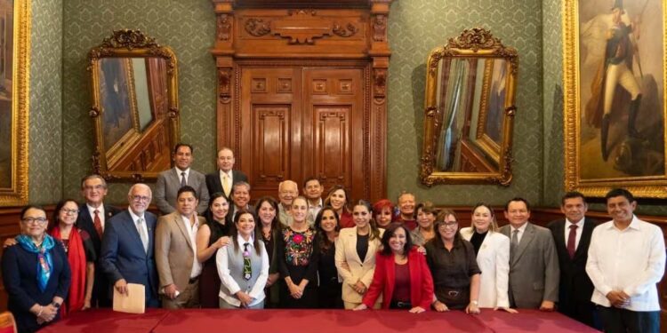 Gobernador Víctor Castro participa en evaluación nacional de IMSS-Bienestar
