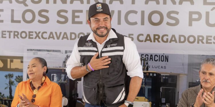 Impulsa Christian Agúndez la transformación urbana de Los Cabos con infraestructura y espacios públicos recuperados