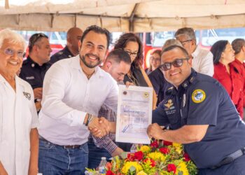 Christian Agúndez anuncia dignificación salarial y nuevas “quijadas de la vida” para Bomberos de Los Cabos