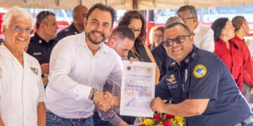 Christian Agúndez anuncia dignificación salarial y nuevas “quijadas de la vida” para Bomberos de Los Cabos
