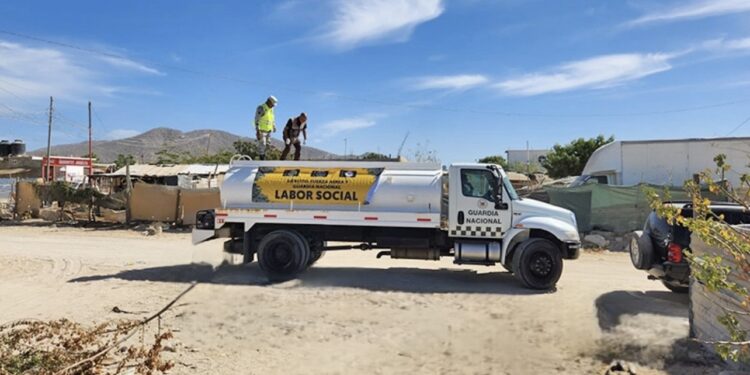 Aplicarán larvicida en agua distribuida por pipas para prevenir dengue en Los Cabos