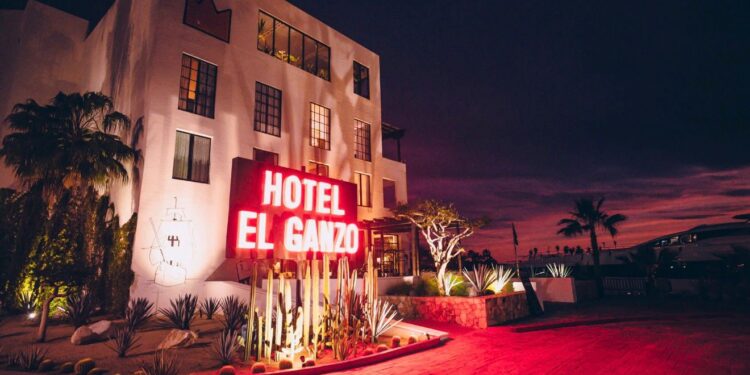 Hotel El Ganzo reafirma su vocación cultural con concierto sold out de Siddhartha en Los Cabos
