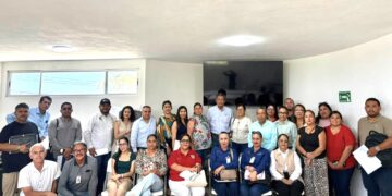 Enlaces de archivo reciben capacitación para mejorar la organización documental en Los Cabos