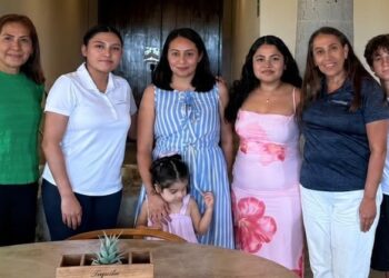 Veinte años después, los primeros becarios de Fundación Questro hoy fortalecen la comunidad de Los Cabos