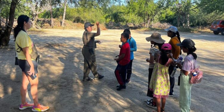 Guardianes del Estero acerca a niñas y niños de La Playa al cuidado del Estero de San José del Cabo