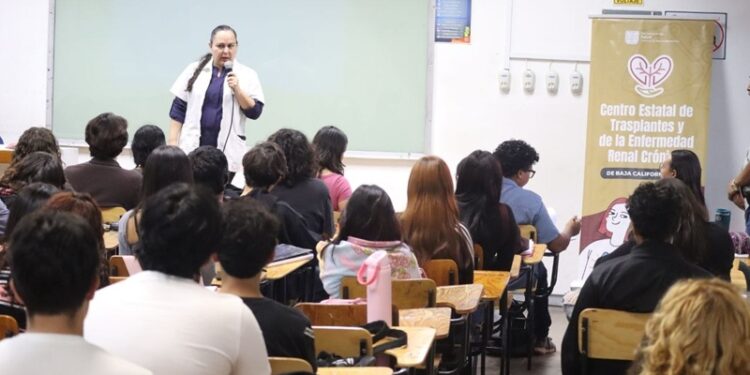 Acerca Salud información sobre donación de órganos a universitarios