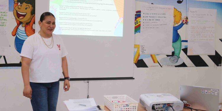 Impulsa SEP BCS la mejora continua en la educación inicial