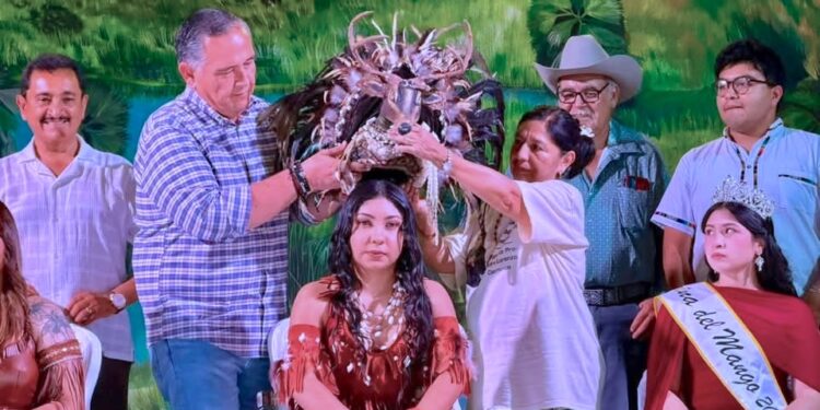 Celebra Santiago 305 años de historia con coronación de la Reina Pericú y actividades culturales
