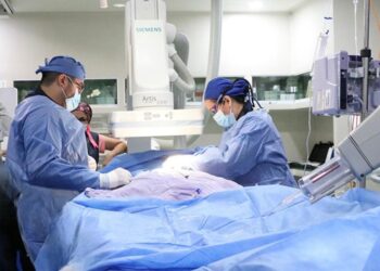 Realiza Hospital Salvatierra jornada de cateterismos cardíacos para atender a 12 menores