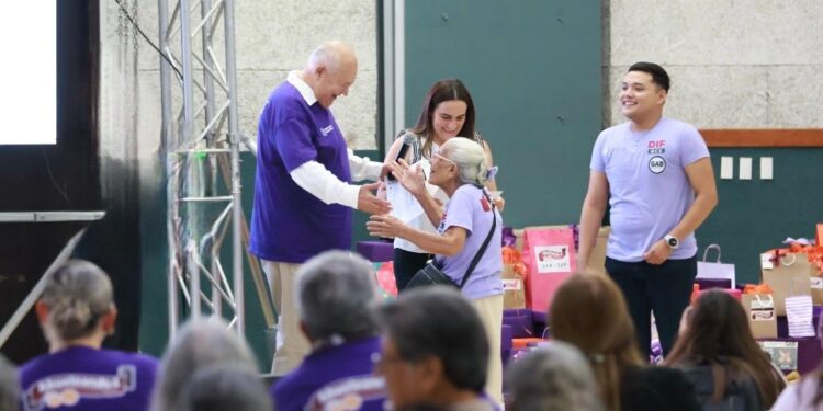 Reconoce Gobernador a personas adultas mayores en cuarta edición de “Abueleando”