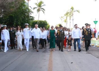 Refrenda Gobernador valores de identidad nacional en el 216 aniversario del inicio de la Independencia de México