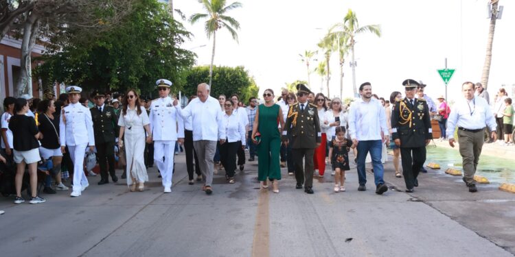 Refrenda Gobernador valores de identidad nacional en el 216 aniversario del inicio de la Independencia de México