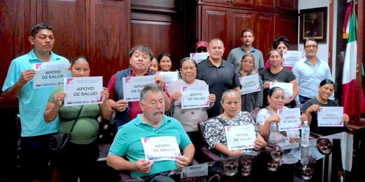 Atención Ciudadana entrega apoyos a familias de Los Cabos